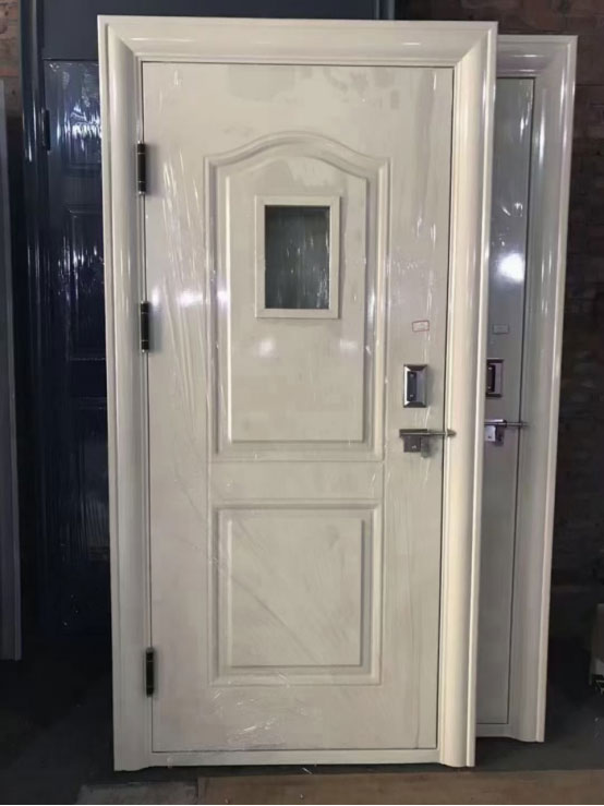 汉阴学校教室门